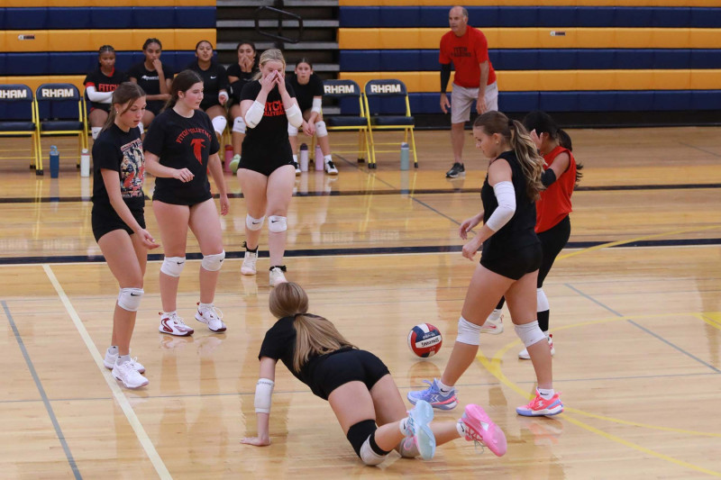 Fitch-Volleyball-Game-23