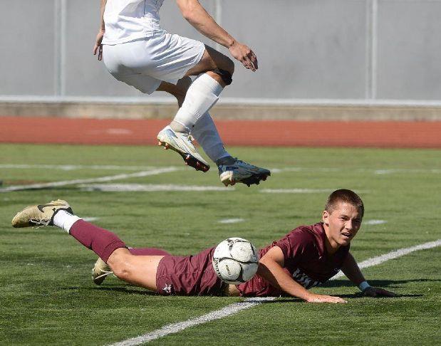 SPORTS.Boys'Soccer 092125 dmj 008