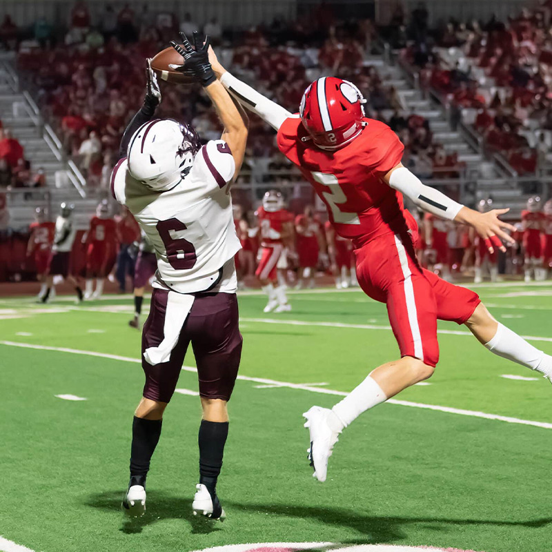 Confounding but explosive Fitch gets past East Lyme